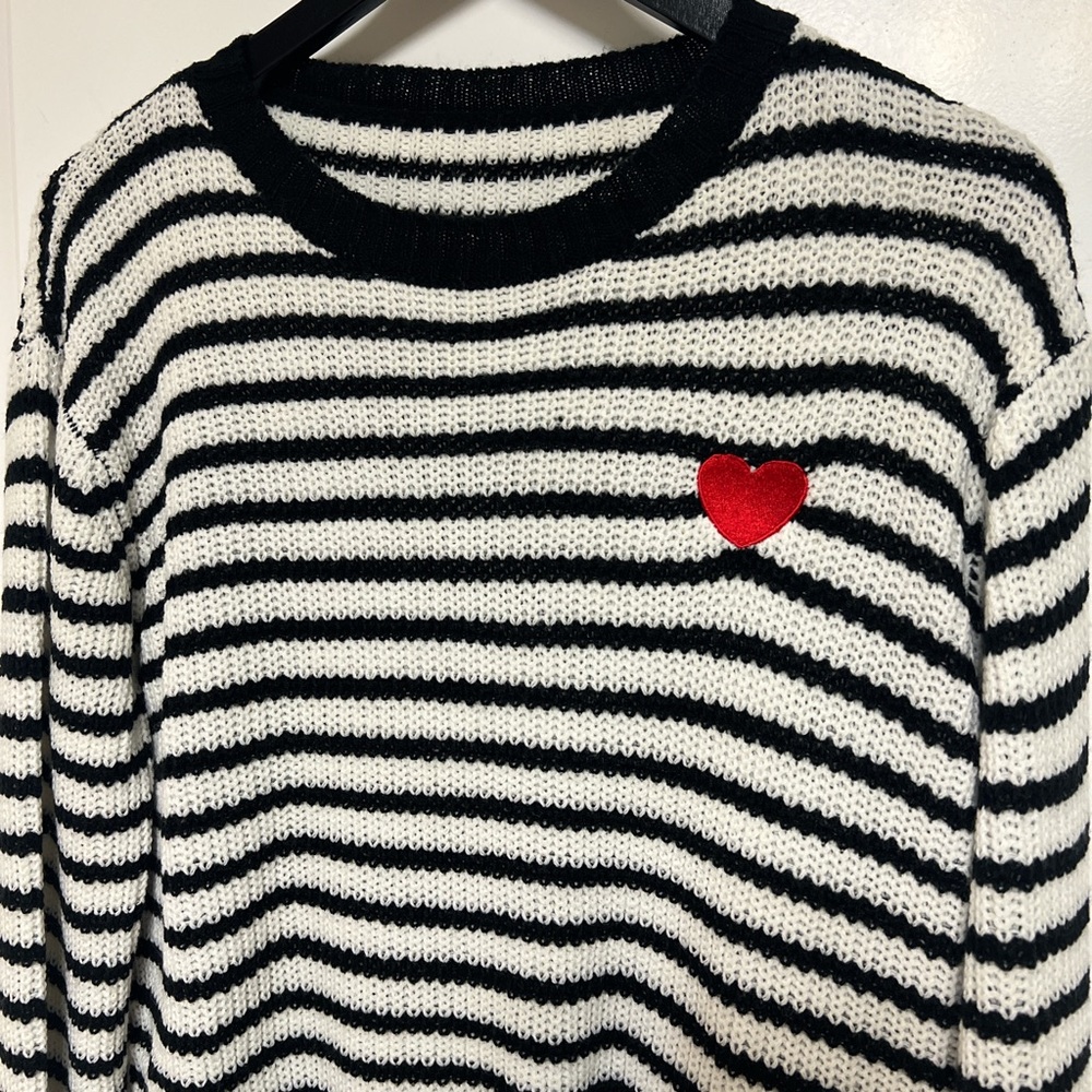 NEW Valentines Striped & Heart Pattern Drop Shoulder Sweater size L - Picture 2 of 6